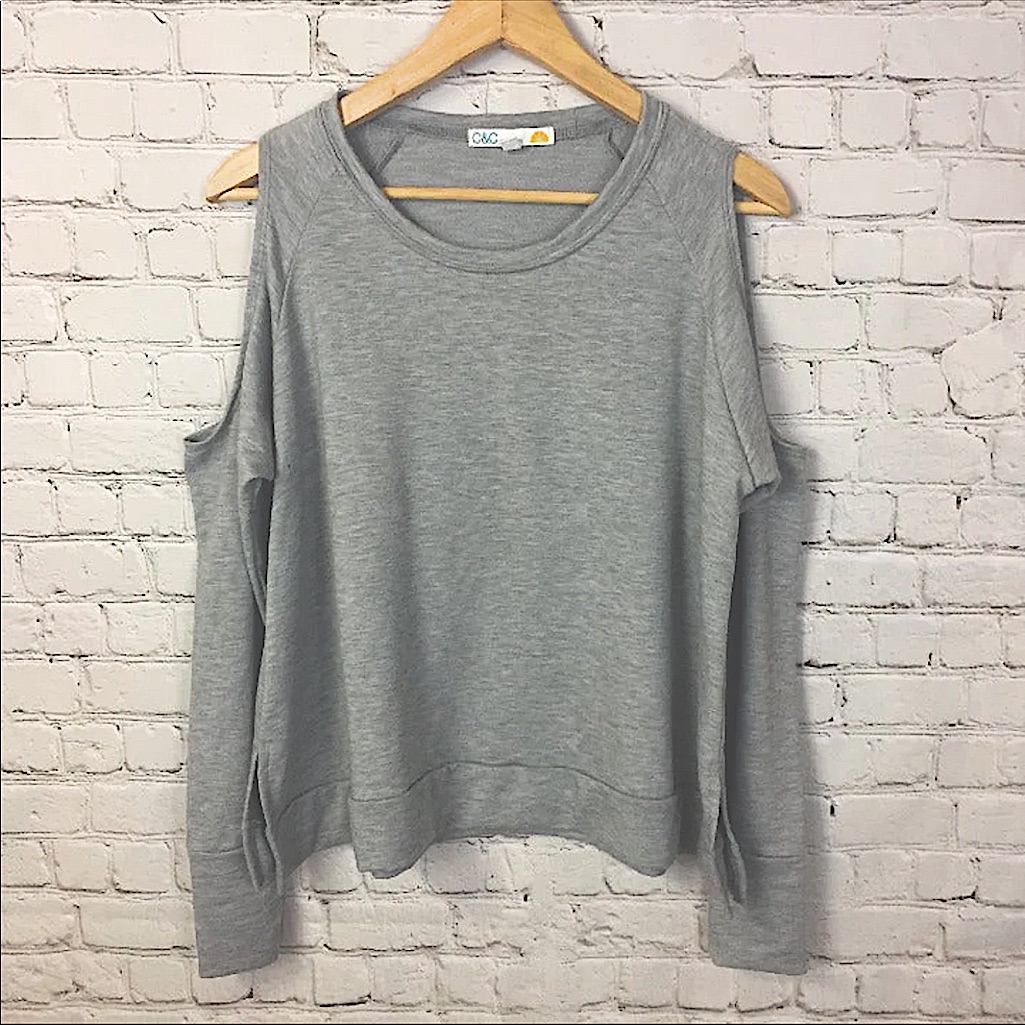 Open Shoulder Pullover